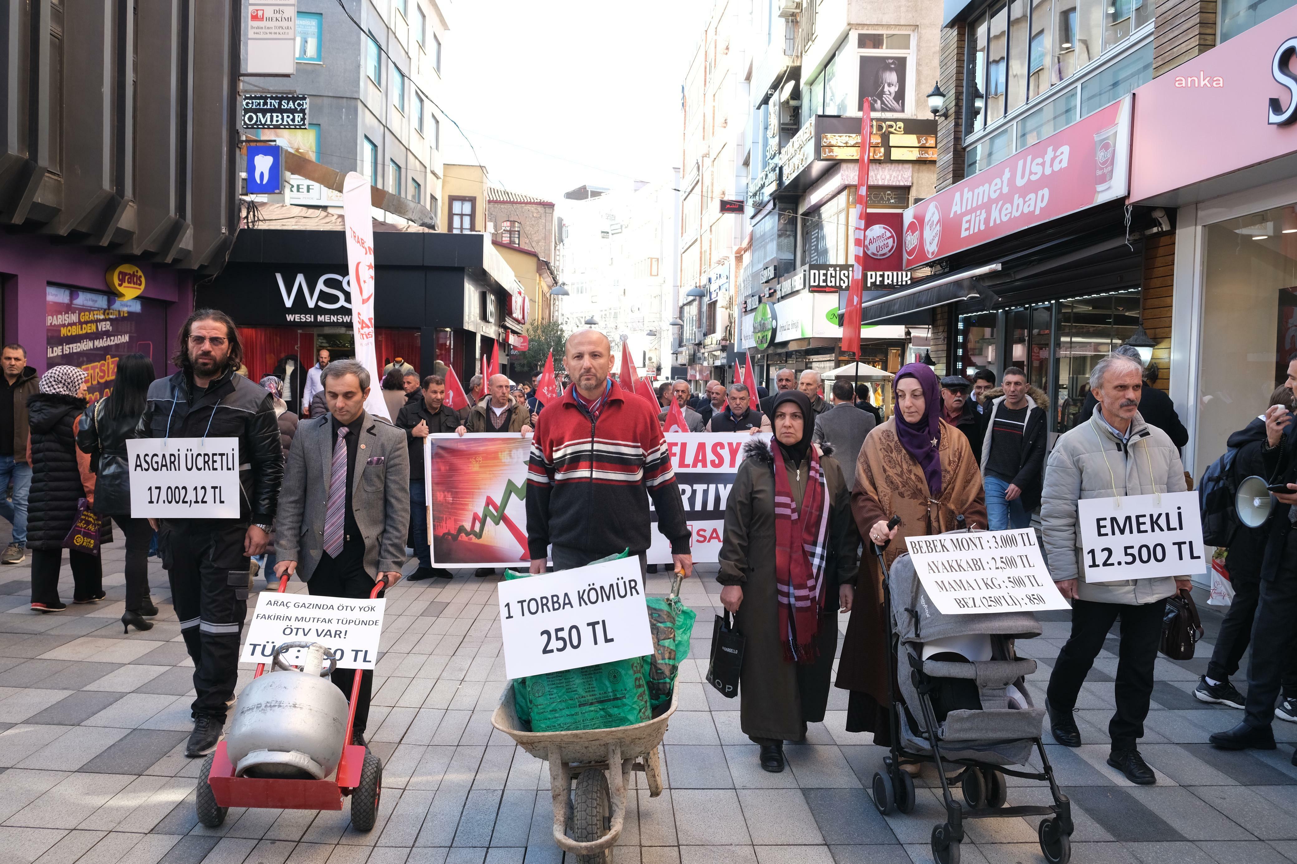Saadet Partisi'nden yazar kasalı ekonomi protestosu - Resim : 1
